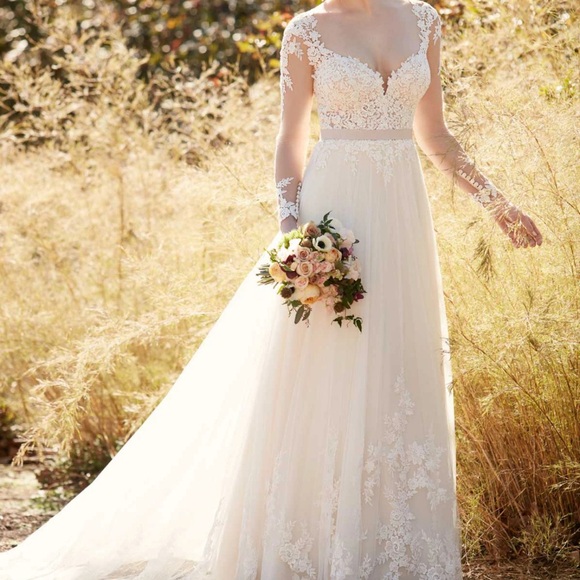 essense of australia Dresses & Skirts - Essense of Australia Wedding Dress